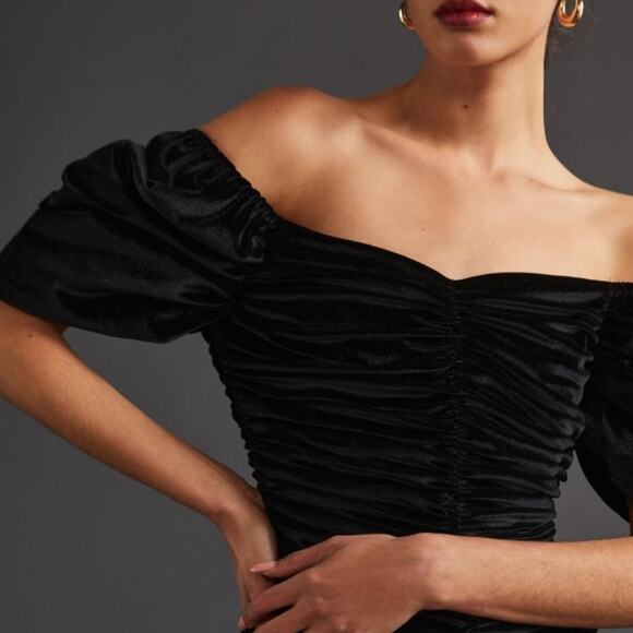 Anthro Hutch Velvet Mini Dress Puff-Sleeves Off-Shoulder Ruched Black Size 2 New - Picture 2 of 16